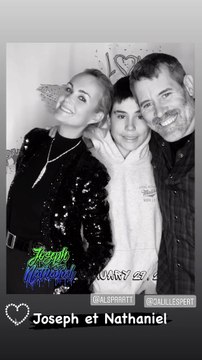 Laeticia Hallyday avec Jalil Lespert et son fils Aliocha lors de la bar-mitzvah d'enfants d'amis à New York le 29 janvier 2022.