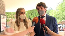 María Pombo se apoya en Pablo Castellano para recuperarse de unas anginas
