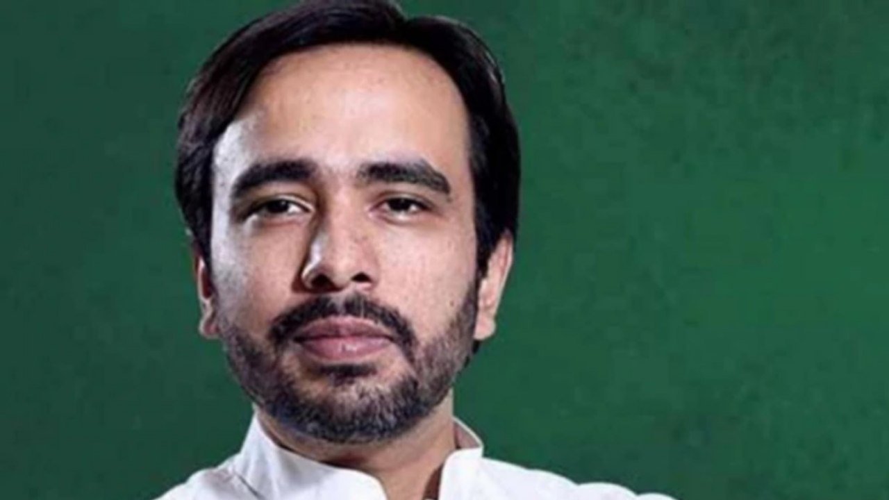 UP Polls: Ministers of Yogi praising Jayant Chaudhary