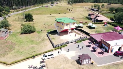 Casa al revés, la nueva sensación turística de Colombia