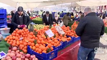 Pazar tezgahlarında fiyatlar