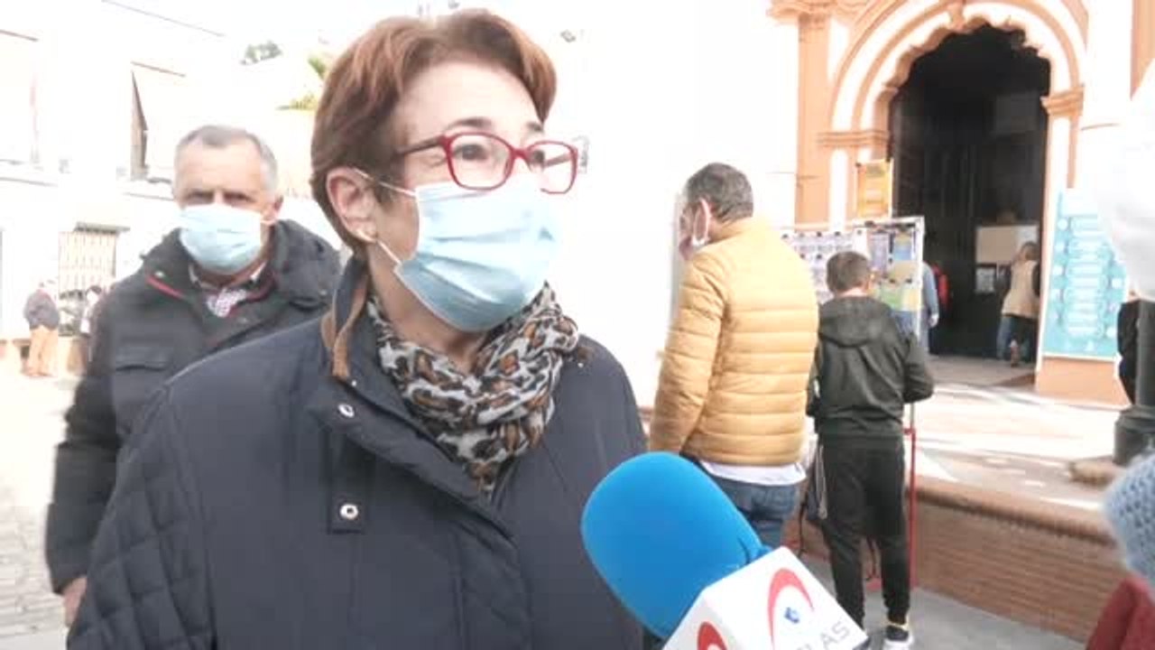Almonte celebra la primera peregrinación multitudinaria en pandemia