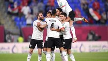 كيروش يخرج عن صمته: «إحنا مش منتخب محمد صلاح».. وتفاصيل اعتداء أمن الزمالك على هشام يكن