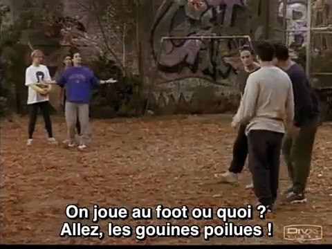 Friends Saison 0 - Traditions de Thanksgiving revues par Friends - Le football américain (EN)