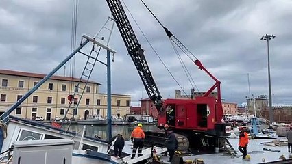 Livorno, prosegue la rimozione del Ca' Moro