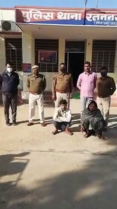 कंटेनर से 52 किलो डोडा पोस्त छिलका जब्त, दो आरो...