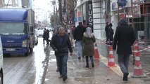 Vaka yoğunluğu en çok artan 10 il arasına giren Elazığ'da vatandaşlar, kuralların ve aşının önemine dikkat çekti