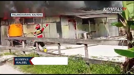 Api Membakar Puluhan Toko Semi Permanen di Palangkaraya saat Ditinggal Pemilik
