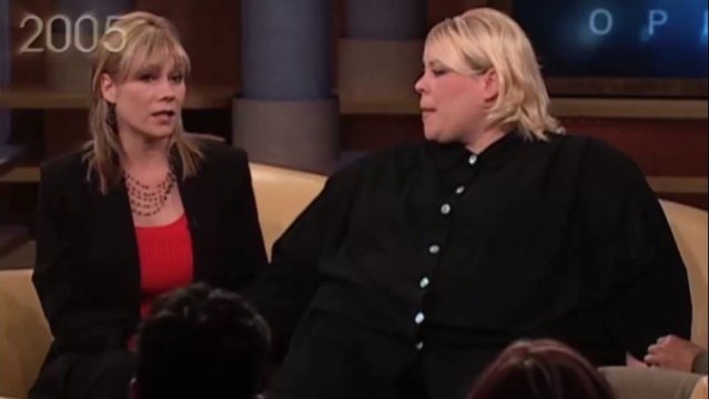 On ne dirait pas, mais ces jumelles sont identiques. Six ans après avoir parlé de leur histoire à la télé, un coup de téléphone tragique change TOUT