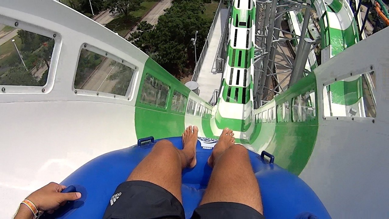 Massiv Monster Blaster Water Slide : le plus gros toboggan aquatique du monde se trouve au Texas