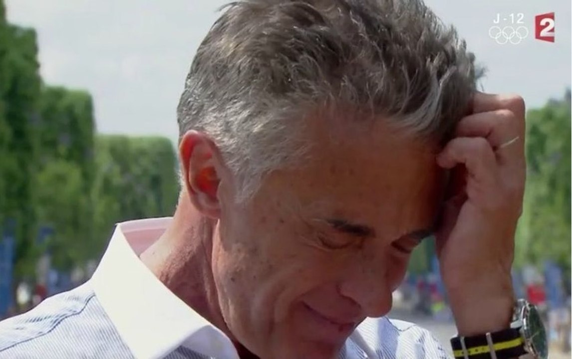 Gérard Holtz : il fond en larmes en direct du Tour de France en faisant ses adieux à France Télévisions