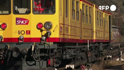 "القطار الأصفر" يتنقل بين القمم الفرنسية منذ أكثر من قرن