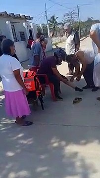 Motociclista es agredido por perros en la Esperanza Azcon de Coatzacoalcos; es la cuarta vez que le sucede