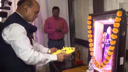 Minister Bhagwat Karad offered prayers ahead of Budget 2022