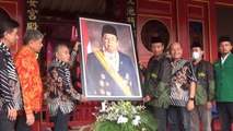 Wujud Pluralisme dan Toleransi, Foto Gusdur Jadi Hadiah Imlek Klenteng Hok An Kiong Magelang