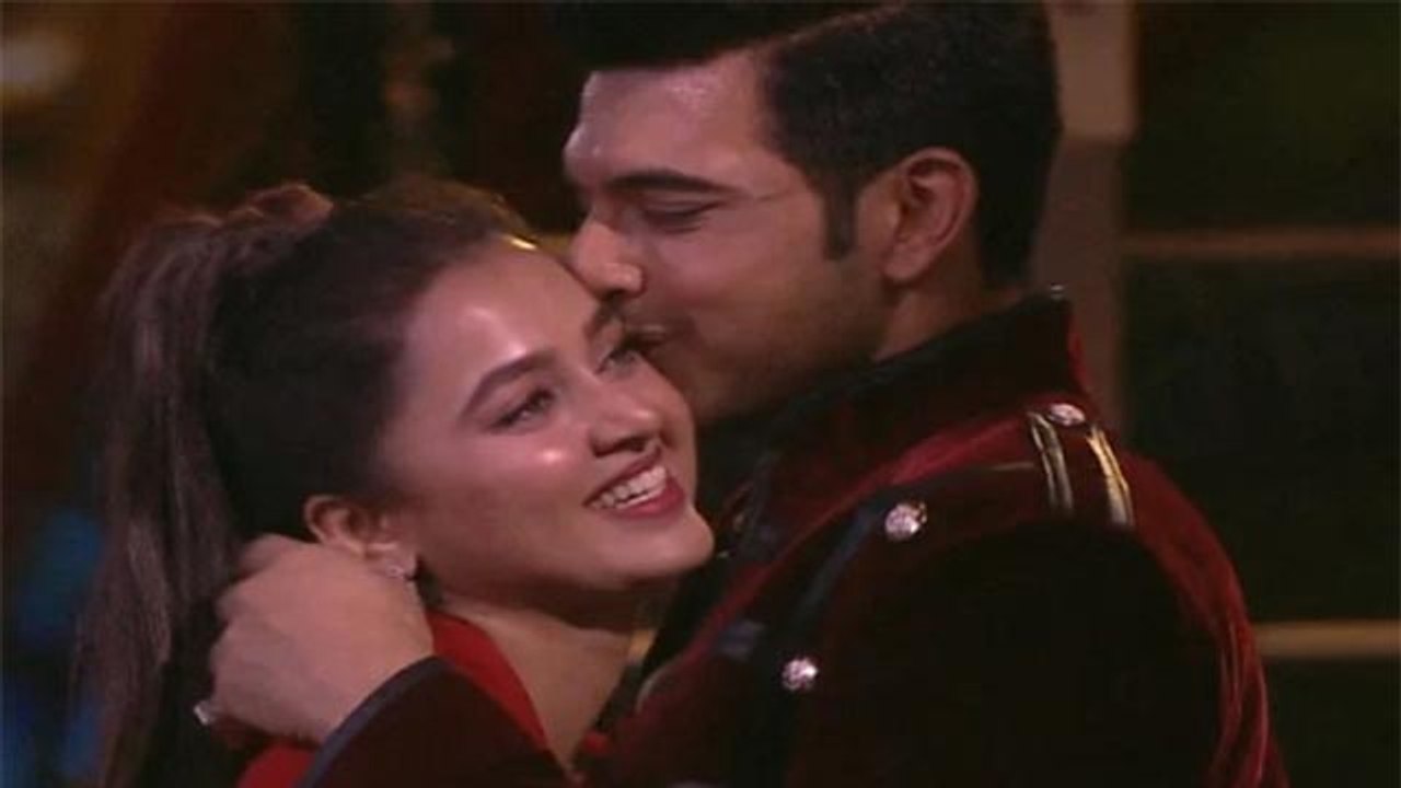 Karan Kundra Tejaswi Prakash जल्द करेंगे Marriage,करण के पिता ने बताई पूरी बात | Boldsky