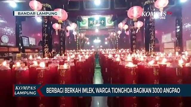 Berbagi Berkah Imlek, Warga Tionghoa Bagikan 3 ribu Angpau