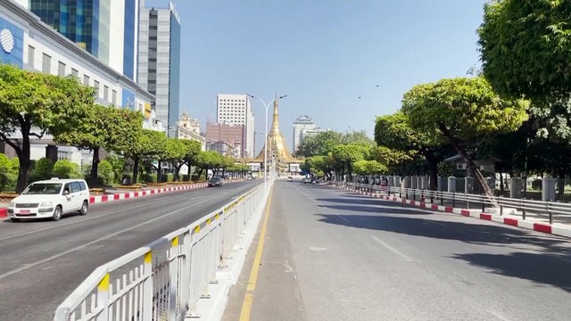 Жители Мьянмы отмечают годовщину военного переворота забастовкой