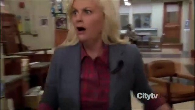 Parks and Recreation Saison 0 - Ron Swanson escapes from Tammy 1 (EN)