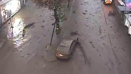 Equateur : des torrents de boue inondent la capitale