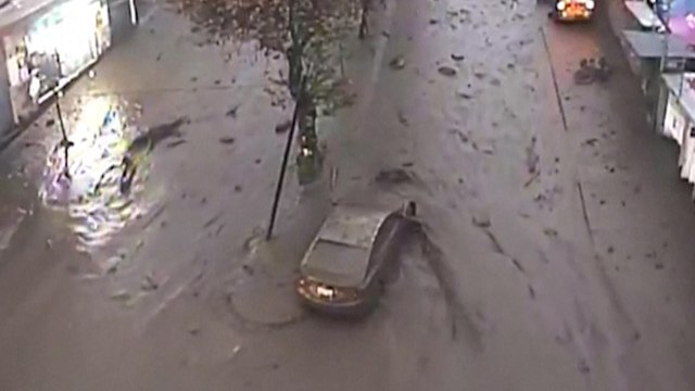 Equateur : des torrents de boue inondent la capitale