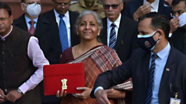 Nirmala Sitharaman and experts explains budget 2022-23