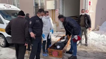 41 yaşındaki kadın evinde ölü bulundu