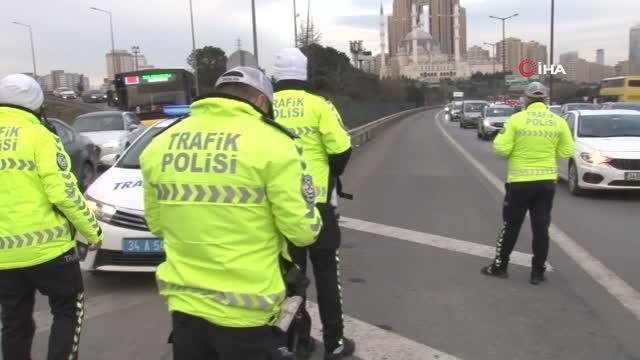 Polisleri görünce otoyolda geri geri kaçmaya çalıştı, cezadan kurtulamadı