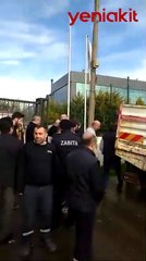 CHP'li belediyelerin zabıtaları çığır açıyor(! )'Al sana hatıra fotoğrafı' deyip vatandaşa el hareketi yaptı!