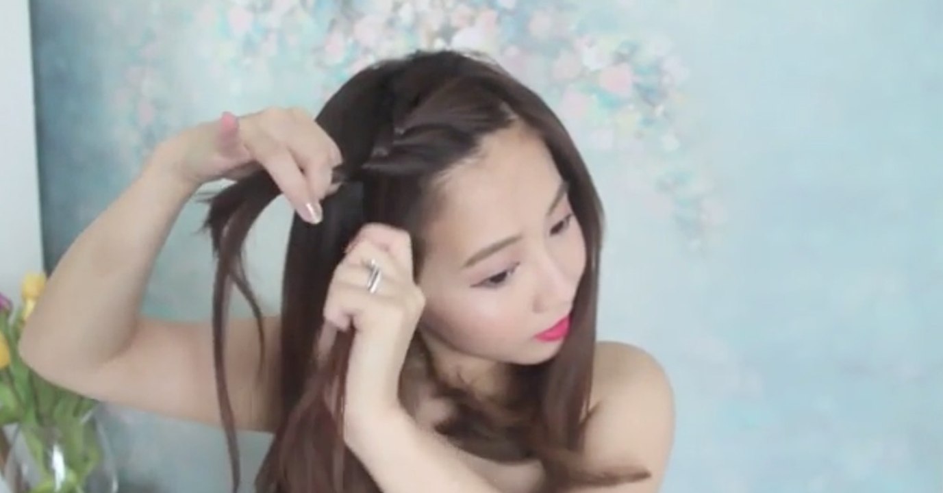 Sie hat leicht fettiges Haar. Doch diese Frisur ist genau die LÖSUNG!