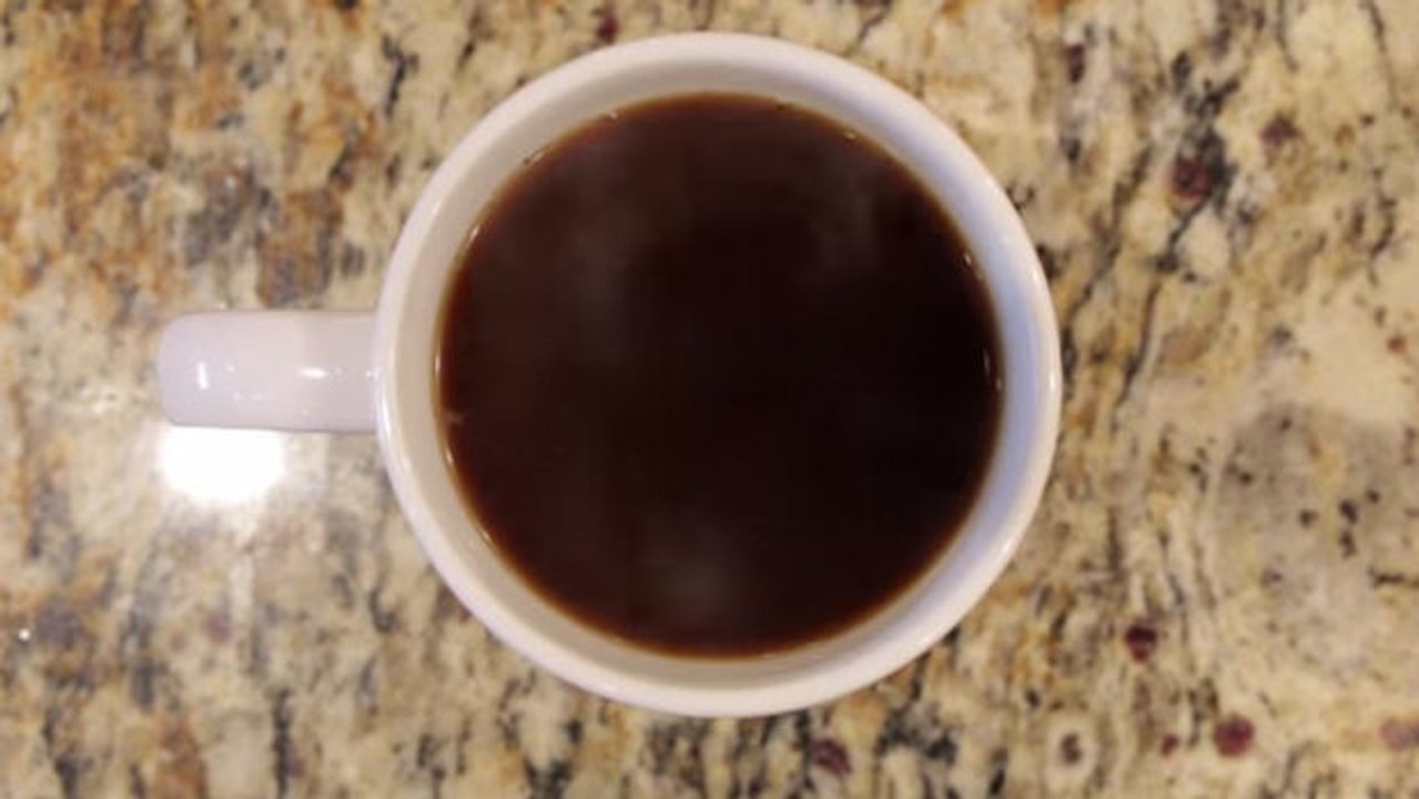 Diese Art Kaffee zu machen ist total verrückt. Probieren Sie es aus!