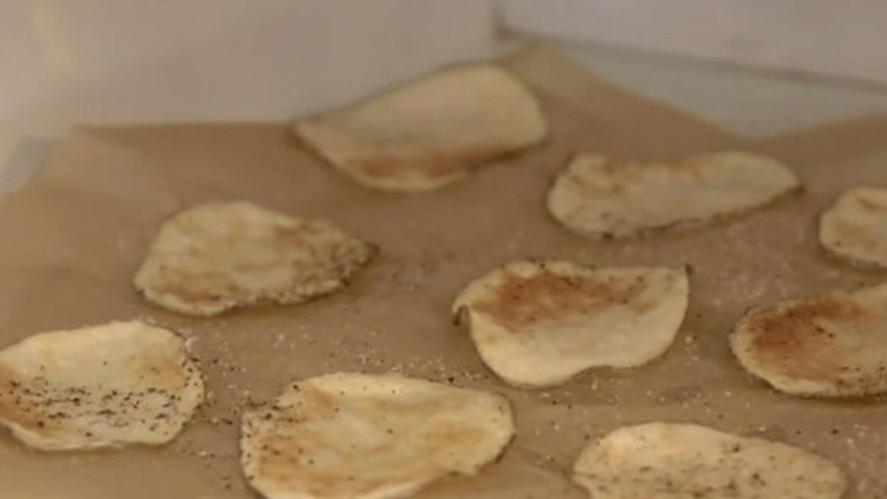 Chips in der Mikrowelle? Dieser Trick bringt Abwechslung in Ihre Snacks!