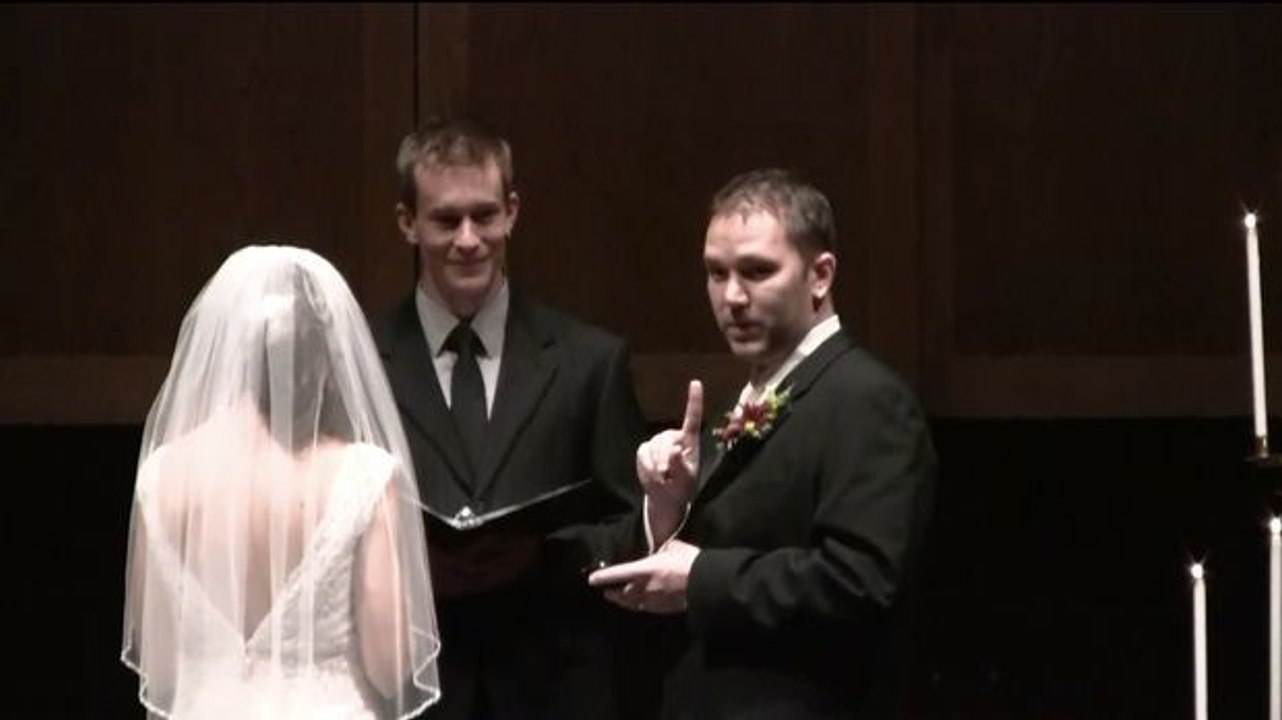 Dieser Mann unterbricht seine Hochzeit. Du wirst niemals erraten, warum!