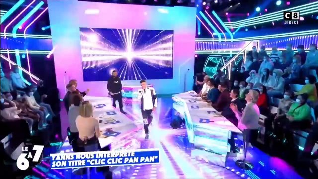 Yanns chante Clic clic pan pan sur le plateau de TPMP