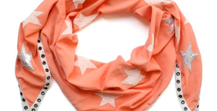 Sie wissen nie, wie Sie ihren Schal binden sollen? Hier sind reichlich Ideen für Sie!
