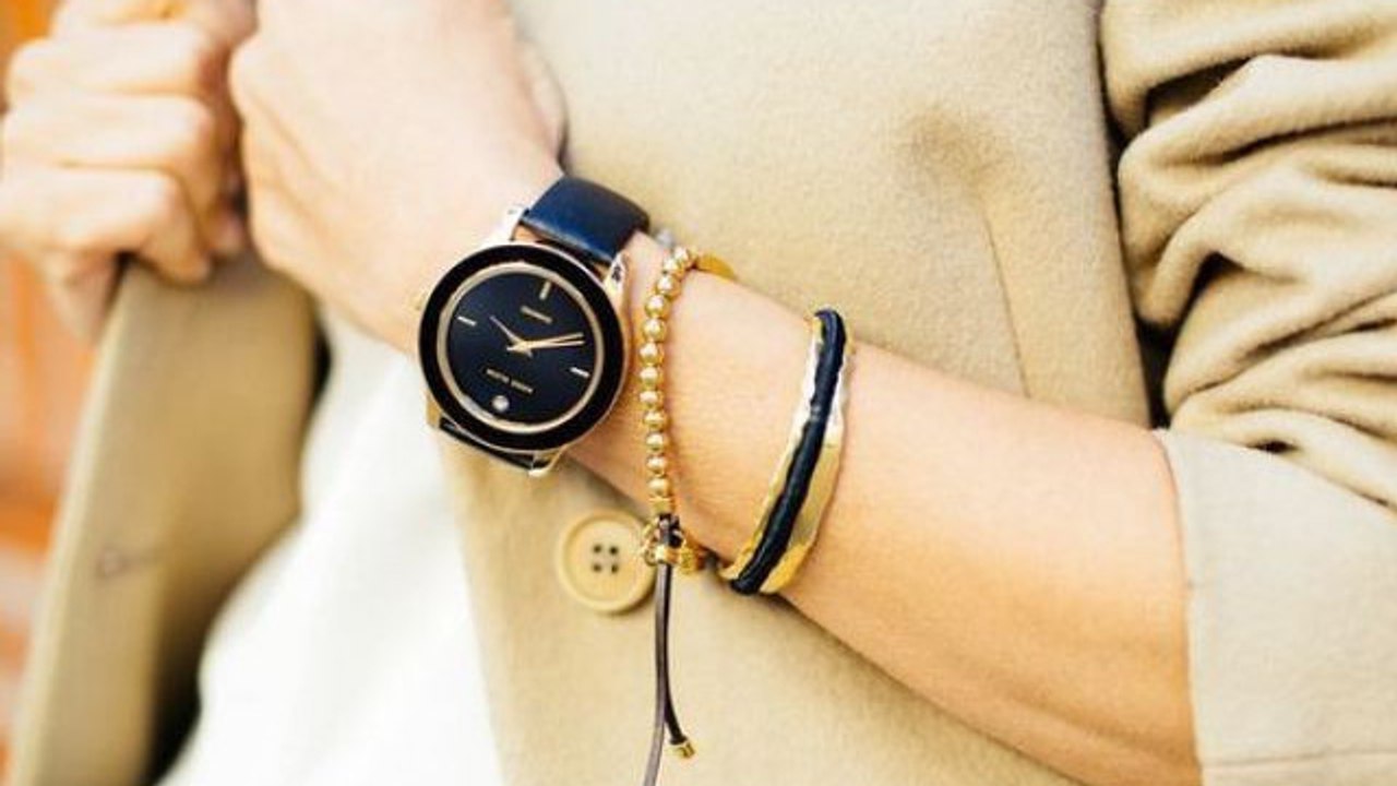 Gesundheit: Warum es gefährlich ist, Haargummis am Handgelenk zu tragen.