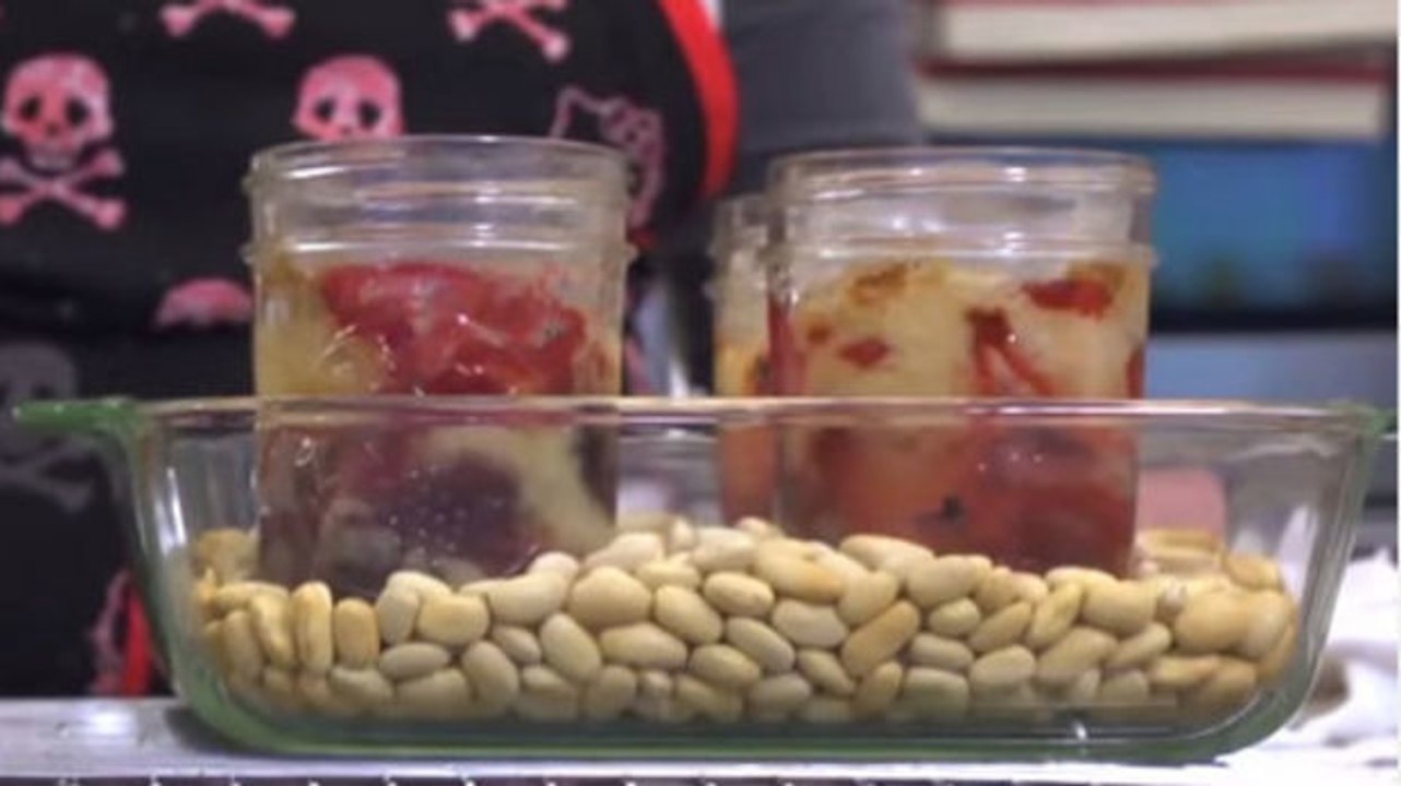 Diese Torte wird direkt in der Form zubereitet. Nichts ist einfacher!