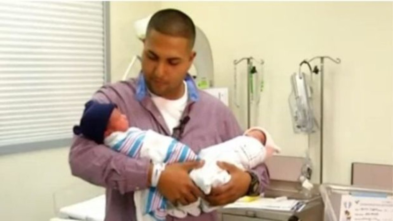 Sie sind Zwillinge, wurden aber nicht im selben Jahr geboren!