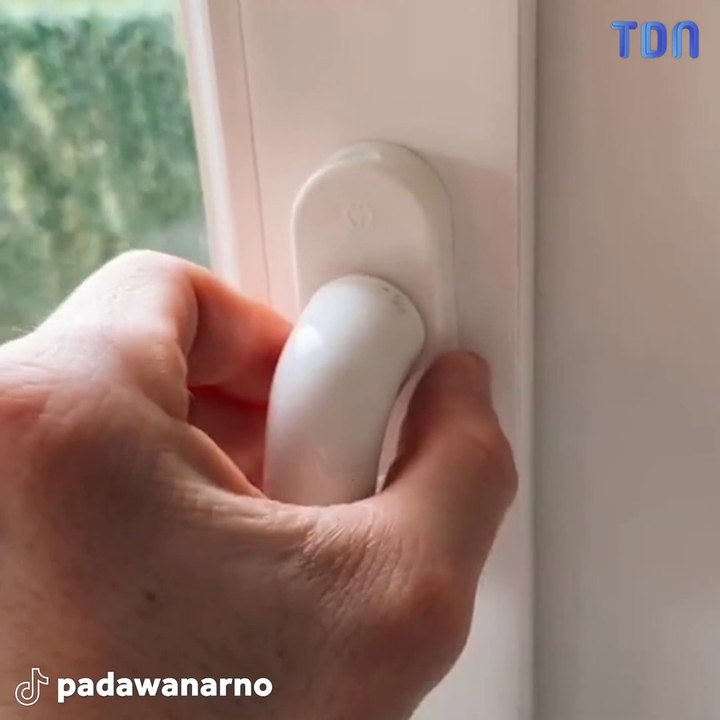 Vous n'aviez jamais sûrement jamais remarqué ça sur votre fenêtre