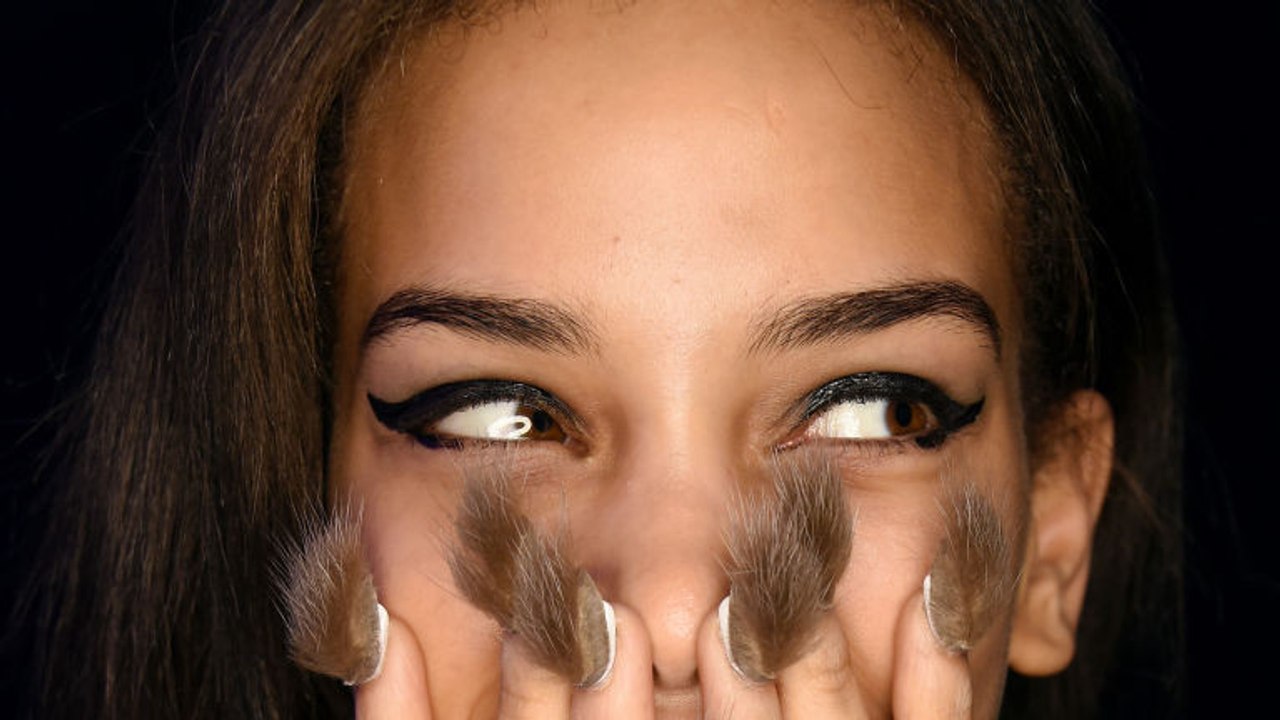 Furry Nails: Der pelzige Nail-Art-Trend