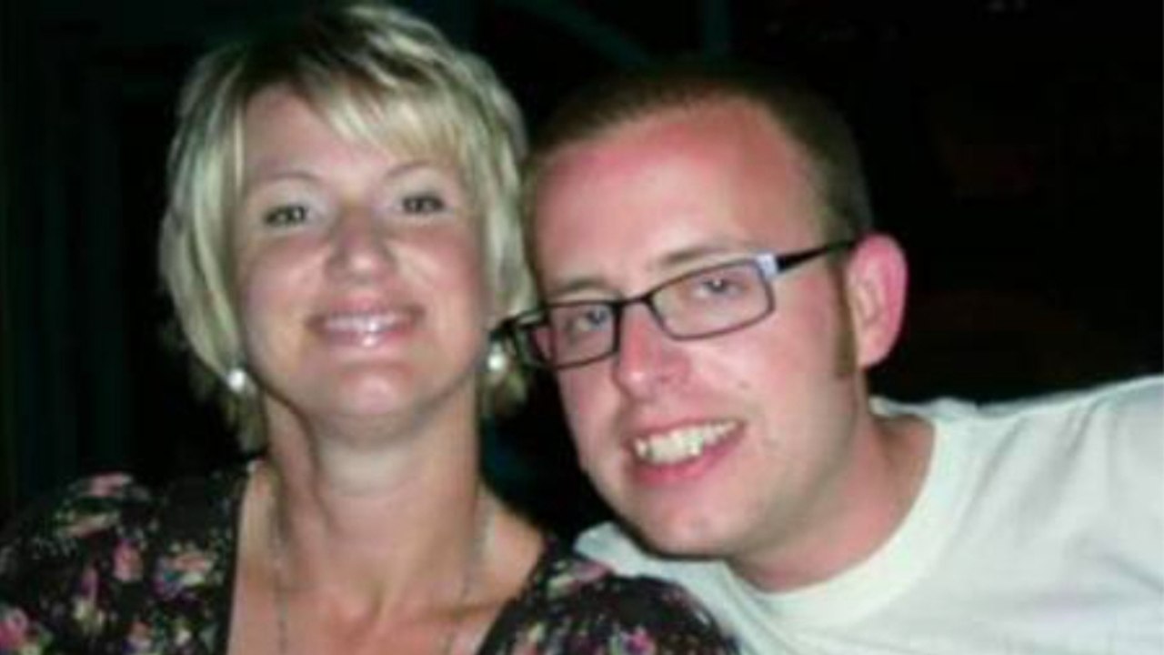 Diese Frau muss im Fernsehen miterleben, dass ihr Mann sie betrügt...