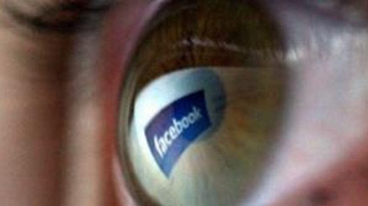 Facebook: Nach dem Messenger will das Netzwerk euch nun 'Moments' für eure synchronisierten Fotos aufzwingen