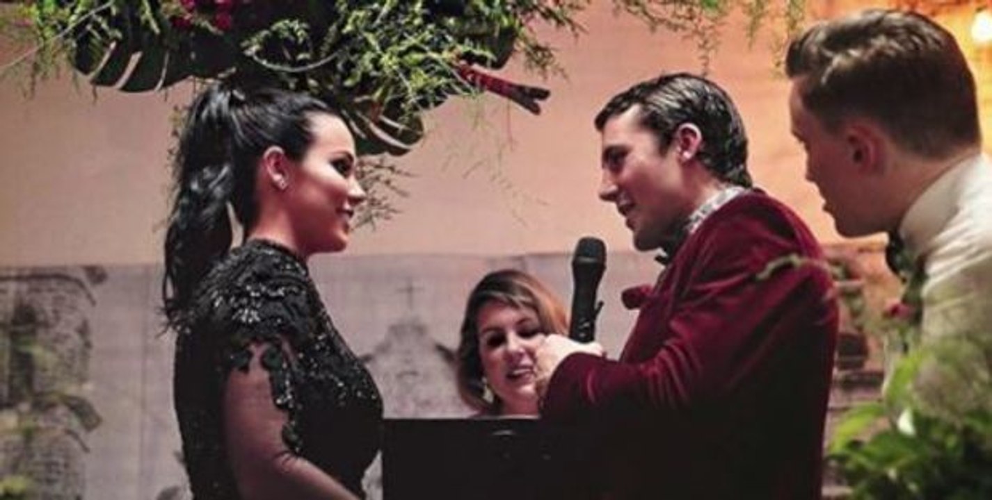 Für ihre Hochzeit traf diese Braut eine radikale Entscheidung... und macht die Runde im Netz!