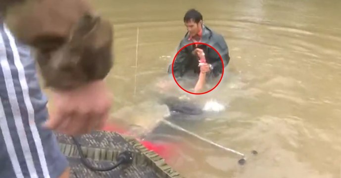 ....er rettet auch ihren Hund