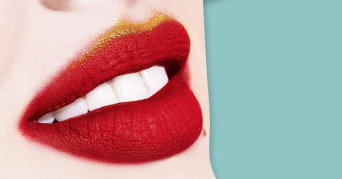 Der neue Schönheitstrend : Tätowierte Lippen