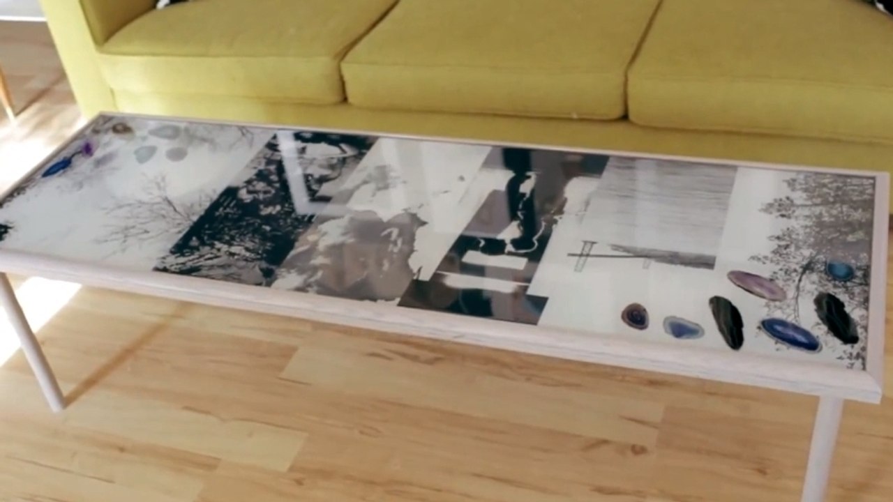 So gebt ihr eurem Tisch mit Fotos und kleinen Andenken eine persönliche Note!