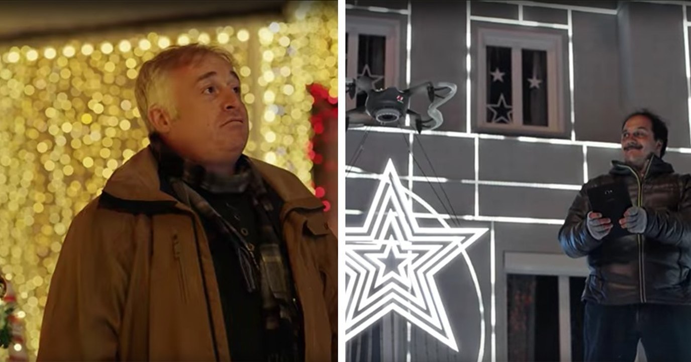 Diese Nachbarn streiten sich um die schönere Weihnachtsbeleuchtung. Was dann passiert, musst du gesehen haben!