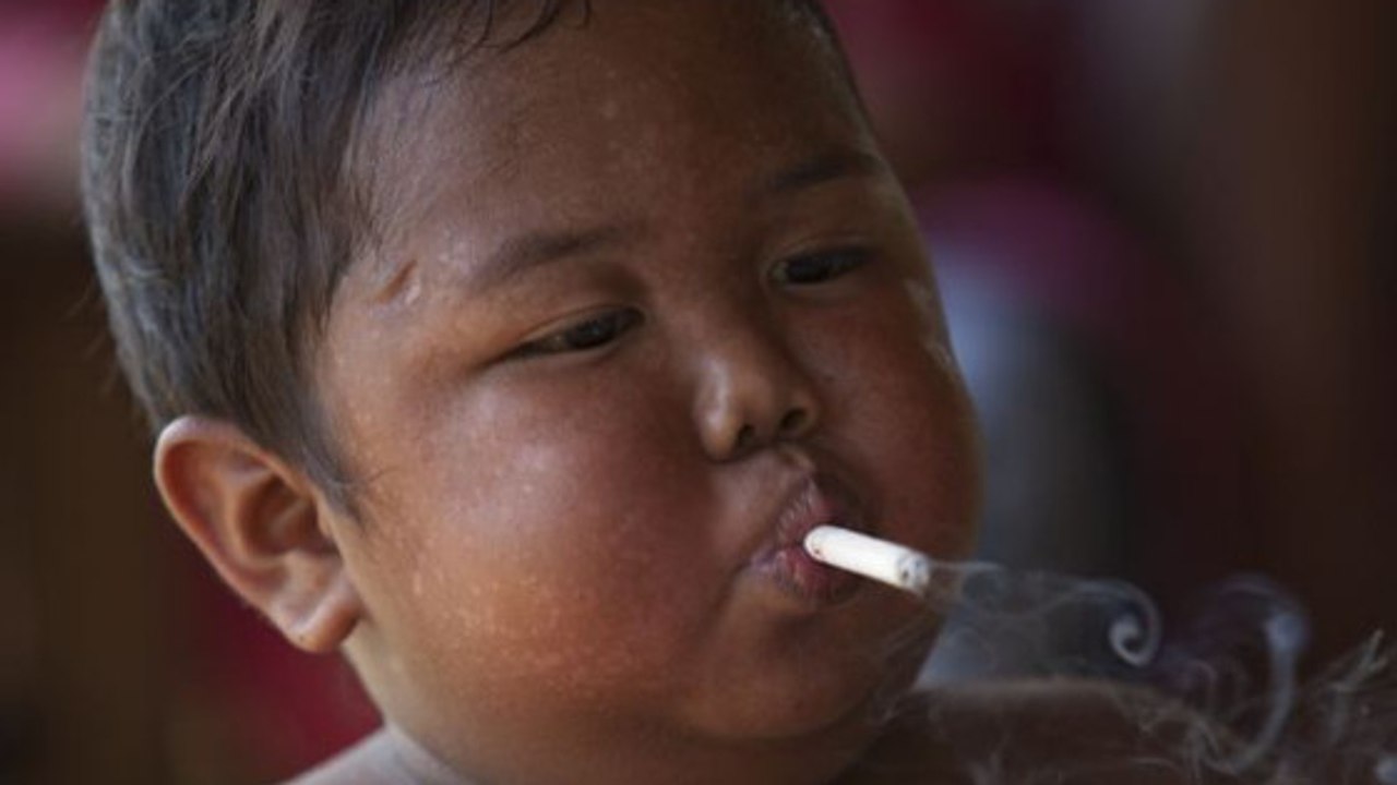 Ardi Rizal: Was ist aus dem Kind geworden, das mit zwei Jahren schon 40 Zigaretten am Tag rauchte?