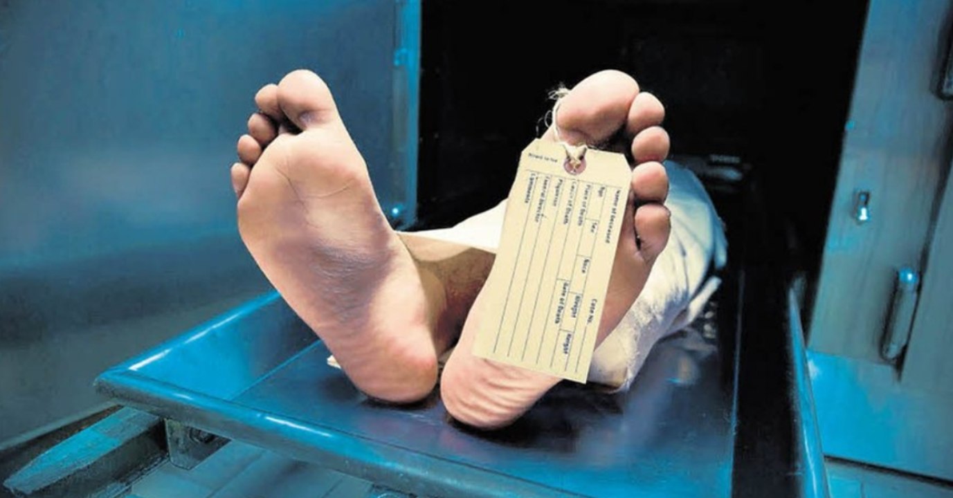 Russland: Sie wollen die Leiche untersuchen, dann ergreift sie die Panik