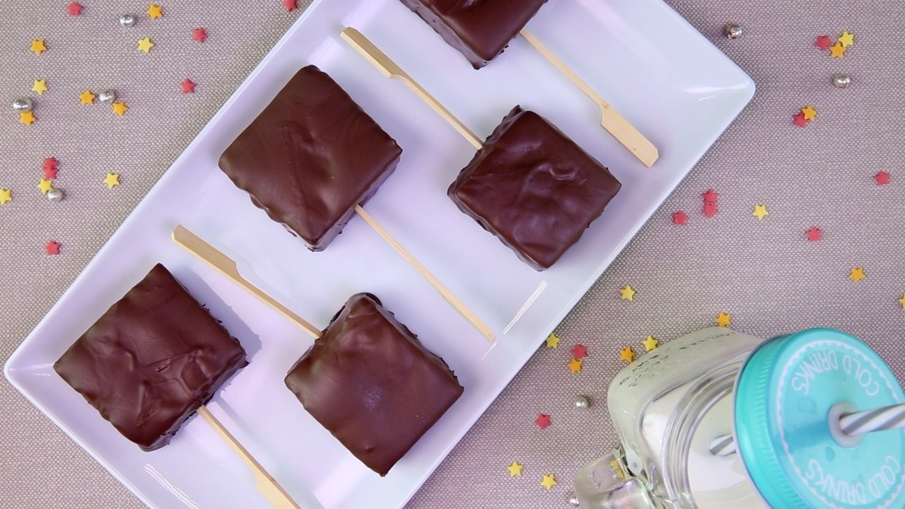 Rezept: Leckere Brownie-Cake Pops mit Nutella
